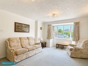 Sitting room- click for photo gallery
